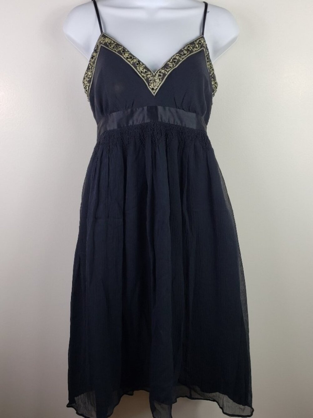 Banana Republic Dress Women's Size 0 Black Spaghetti Stap V Neck